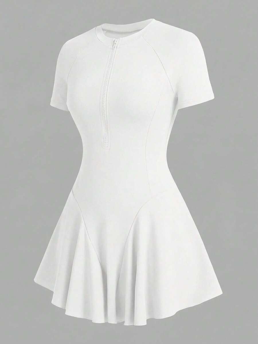 CourtClass 女士纯色短袖运动连衣裙和短裤套装 - 白色 - 查看 1