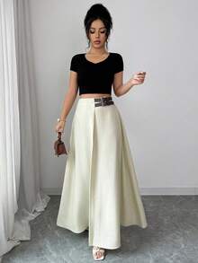 Elenzga 女士A字半身裙，采用柔软舒适的杏色面料，竹纤维针织设计，优雅知性，A字廓形修身显瘦，凸显腿部线条，配有小腰带增添设计感，适合工作、旅行和社交场合，是女士衣橱必备单品。 - 杏色 - 查看 7