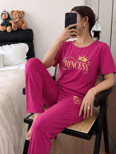 Conjunto De pijama set de 2 Piezas - Camiseta de Manga Corta y cuello redondo con Estampado de Corona "Princess" y Pantalones Largos de Cintura Elástica para mayor comodidad y mejor ajuste para cualquier figura Comoda Ligera y Suave al tacto