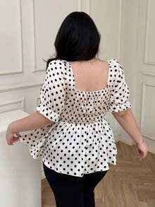 Vibekara 加大码甜心领露肩泡泡袖灯笼袖短袖缎面波点优雅系带腰A字闪亮杏色女式衬衫 - 杏色 - 查看 2