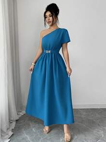 Rafferiza 优雅不对称肩部孔雀蓝连衣裙，金属扣设计，女士休闲连衣裙 - 水鴨藍 - 查看 7