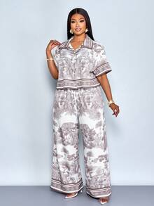 SOLERSUN Ropa de mujer talla grande para primavera/verano: elegante y con estilo, perfecta para vacaciones casuales. Este conjunto incluye una camisa de manga corta con estampado animal gris-marrón en tela tejida sin estiramiento con detalles de botones en el cuello y cintura elástica, combinada con pantalones rectos. También hay disponible un conjunto de dos piezas, atuendos de vacaciones para mujeres, conjuntos casuales para mujeres - Café integral - Ver 6