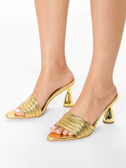 品牌女士金色金字塔裝飾馬蹄高跟涼鞋,華麗的晚會高跟涼鞋