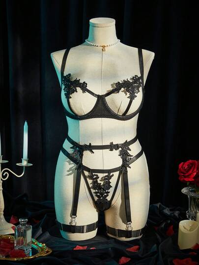 SpicyHot 5件套女士超性感镂空蕾丝装饰内衣套装