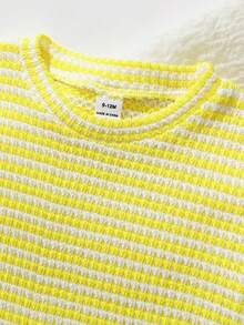 SHEIN Playful Pals 2pcs/Set Baby Girl 0-3Y Spring Summer Casual Daily Vacation Textured Knit Black & White Striped Ruffle Sleeve Round Neck T-Shirt And Shorts Set - Yellow - View 5