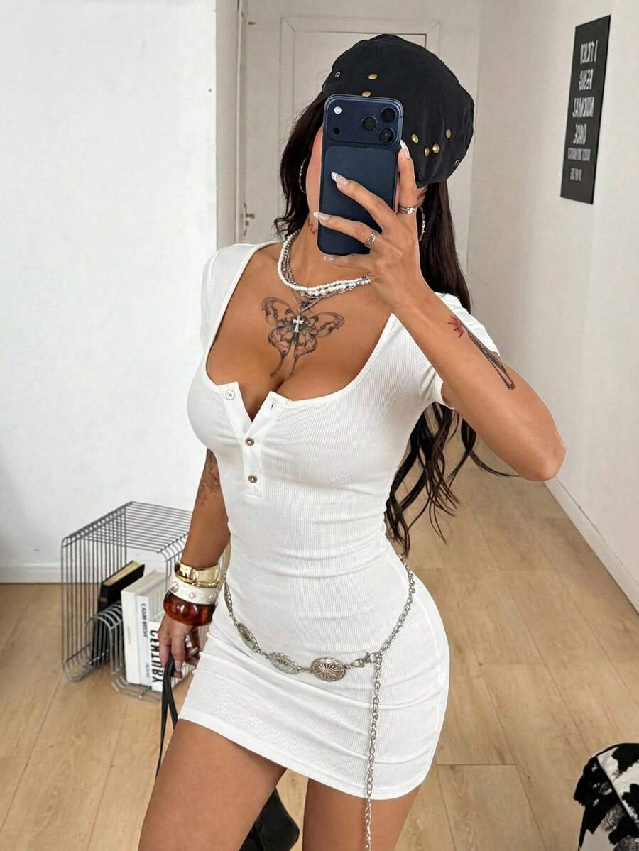Coolane Đầm ngắn ôm dáng, chất liệu cotton dệt kim gân, kiểu dáng grunge preppy, màu bạc phai, dành cho nữ, thích hợp mặc mùa xuân/hè. - trắng - Xem 1
