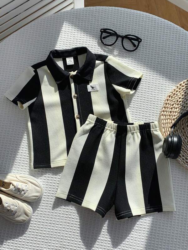 SHEIN 男女宝宝两件套休闲可爱条纹小恐龙图案短袖针织衫短裤套装，春夏男宝宝服装套装