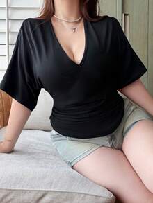 Vibekara 大码女式新款复古浪漫欧美风深V领蝙蝠袖T恤，腰部褶皱设计，简约修身，美式性感V领，宽松版型，适合度假、办公、通勤等场合，也适合返校季、春季、夏季等四季穿着，夏季沙滩背心，春夏季节+科切拉音乐节/派对 - 黑色 - 查看 5