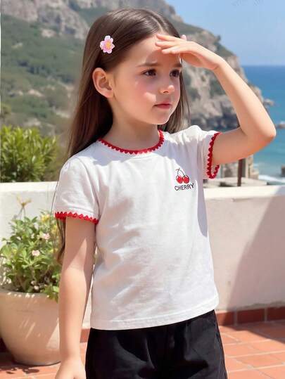 女童字母樱桃刺绣饰边短袖休闲T恤，舒适时尚，适合旅行，色彩鲜艳，是夏季日常穿着的理想之选。