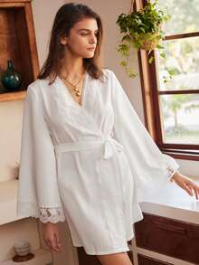 宽松休闲睡袍，适合度假和居家穿着，白色浪漫女士睡衣 - 白色 - 查看 1