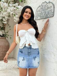 Rivivi High Waist Fashionable Bow Embroidered Washed Denim Skirt - Light Wash - View 7