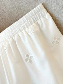GlowEve CURVE Quần dài nữ cỡ lớn đi nghỉ mát có lớp lót, vải khoét lỗ thêu, cạp chun, ống thẳng, thích hợp cho mùa xuân và mùa hè. - trắng - Xem 4