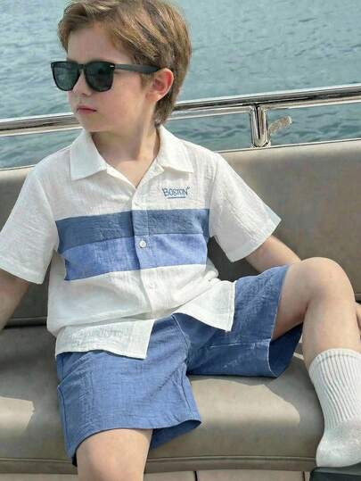 SHEIN Set de 2 piezas para niños pequeños: Cardigan de manga corta con cuello polo y bloque de color con gráfico de letras, y pantalones cortos casuales de unicolor