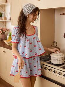 CottageSlumber Bộ đồ ngủ mùa hè 2 món gồm áo tay ngắn và quần short kẻ caro viền bèo nhún in hình quả anh đào. - Màu xanh nhạt - Xem 7