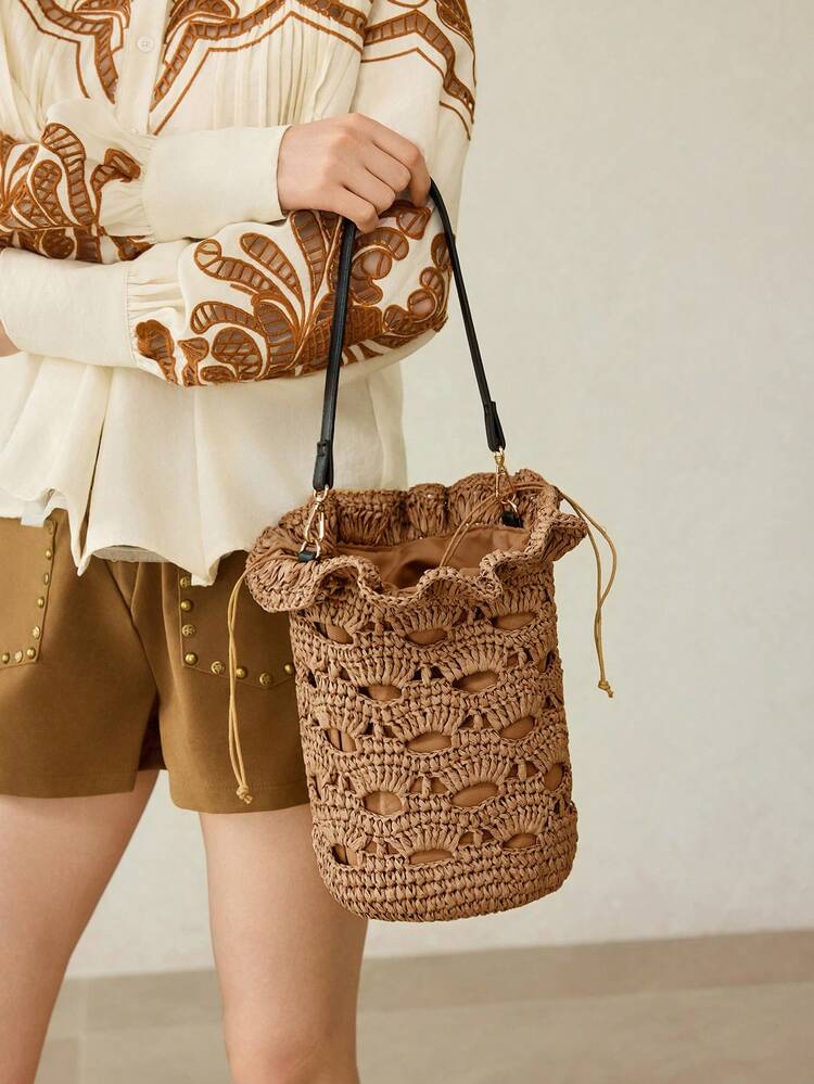 WOMEN'S WOVEN DRAWSTRING SHOULDER BAG