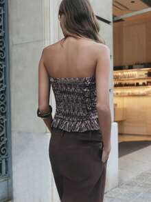 Nöista Top bandeau sin tirantes con detalle de volantes en diagonal en la parte delantera - Rosa Roja - Ver 2