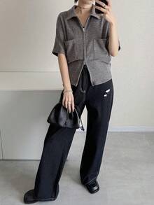 FRIFUL Kaos Wanita Lengan Pendek Warna Polos Musim Semi/Panas dengan Dekorasi Saku Resleting Logam, Kasual, Longgar, Serbaguna, Cocok untuk Perjalanan, Warna Abu-abu - Grey - View 4