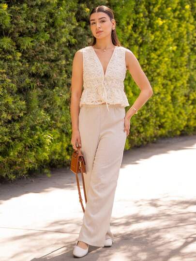 Andrea Bello 女式提花深V领系腰荷叶边下摆性感时尚衬衫