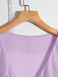 SHEIN Clasi 大码纯色荷叶边V领花瓣袖衬衫 - 紫羅蘭色 - 查看 4