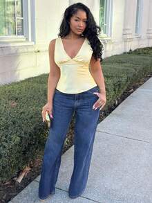 Alexandranx 黄色缎面 V 领系带背心，适合度假、海滩、音乐节、早午餐、婚礼宾客服装、伴娘、春夏季 - 黃色 - 查看 5