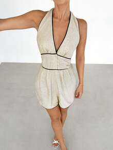 Siren Gaze Bộ jumpsuit ngắn không tay cổ chữ V dáng ôm bằng vải lanh mùa hè - Màu mơ đơn giản với viền đen tương phản, chi tiết cúc, eo thắt tôn dáng, một món đồ thiết yếu mùa hè giản dị và thanh lịch, jumpsuit hở lưng dành cho nữ, jumpsuit mùa hè cho nữ, kiểu dáng sang trọng. - Màu be - Xem 3