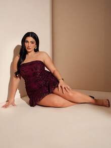 SHEIN BAE Plus Size Wine Red Jacquard Bandeau Mini Dress,Women's Elegant Pink Floral Autumn Night Out Club Strapless Burgundy Ruched Velvet Bodycon Party Dress - Burgundy - View 7