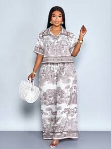 SOLERSUN Ropa de mujer talla grande para primavera/verano: elegante y con estilo, perfecta para vacaciones casuales. Este conjunto incluye una camisa de manga corta con estampado animal gris-marrón en tela tejida sin estiramiento con detalles de botones en el cuello y cintura elástica, combinada con pantalones rectos. También hay disponible un conjunto de dos piezas, atuendos de vacaciones para mujeres, conjuntos casuales para mujeres - Café integral - Ver 8