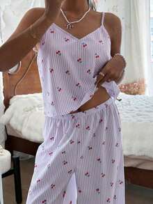SHEIN Conjunto de pijama de camiseta de tirantes y pantalones con estampado de cerezas y rayas de arruga de burbujas para mujer - Morado - Ver 3