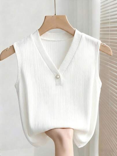 Franclia This New Women's V-Neck Casual Commuter Style White Sleeveless Vest Top Features Pearl Button Embellishments And A Ribbed Texture. It's A Versatile And Flattering Vest Suitable For Everyday Wear, Including As A Shirt Collar Top. Available In White, Solid Color, And Other Colors, This Versatile Vest Is Perfect For Commuting, Everyday Wear, Summer Vacations, Parties, And More. Suitable For Everyday Wear, Commuting, Parties, Parties, Home, Urban Work, Office, Dates, And Vacations.Graduation Season Attire, Fashionable Casual Commuter Wear, Business Office Wear, Versatile And Stylish Everyday Casual Wear, Urban Teacher's Professional Attire