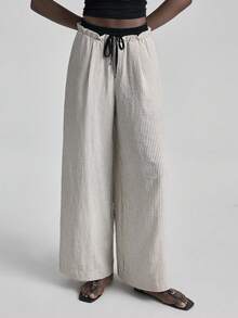 Ontre 2026春夏新款女裤，撞色腰带，条纹面料，褶皱面料，松紧腰带，阔腿裤，适合通勤、教师、夏季度假、都市时尚、简约通勤、婚礼宾客装扮、浪漫情人节、设计感十足、优雅、教师节、下午茶、派对、休闲宽松日常女装畅销阔腿裤、办公装、度假装、返校季轻度假风、日常穿着、女士春夏休闲装、时尚百搭女士宽松休闲裤 - 黑與白 - 查看 5