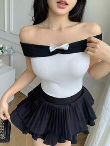 Celisse Camiseta ajustada de mujer con hombros descubiertos, lazo y acanalada, en negro y blanco - Blanco - Ver 6