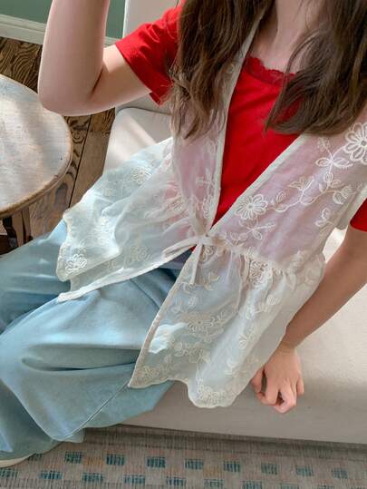 Dazy Kids Tween Girls' Summer Casual Solid Color Floral Embroidery Sleeveless Blouse