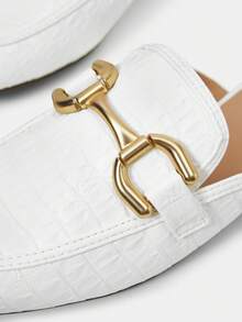 MOTF 适合圣诞节穿着的女士日常舒适平底便鞋 - 米白色 - 查看 9