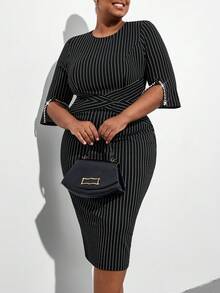 Chikora 大码女式中长款V领连衣裙，黑色七分袖黑白条纹铅笔裙，及膝V领通勤优雅修身连衣裙，办公室连衣裙，简约修身连衣裙 - 黑色 - 查看 10