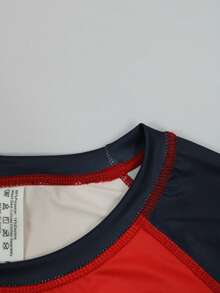 Palasendo Camiseta de protección solar de manga corta con estampado de dígitos para hombres - Rojo - Ver 7