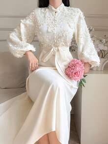 DAZY Đầm dài nữ cổ tàu thiết kế thắt nút đính họa tiết thanh lịch, eo thon, thích hợp cho các bữa tiệc mùa hè. - Màu be - Xem 1