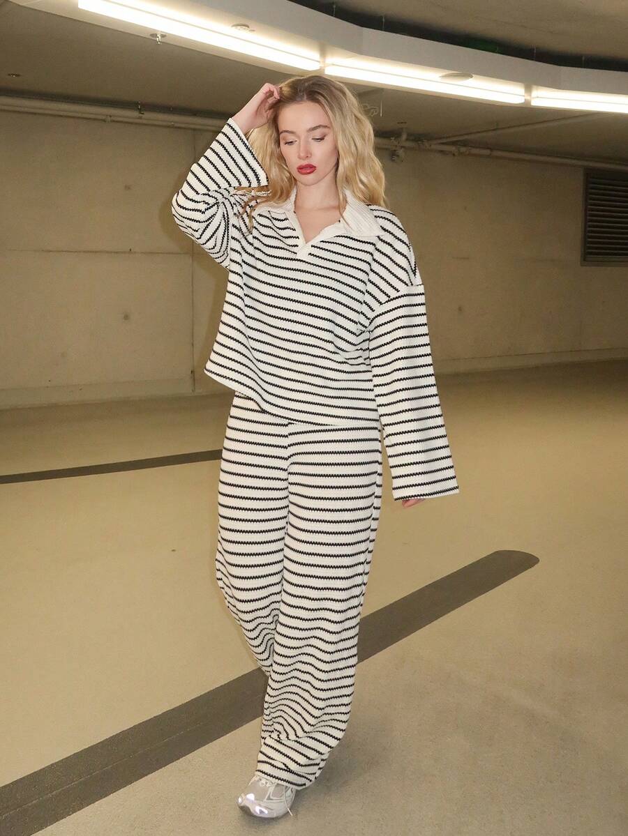 Turnttoni 女士 2 件套宽松条纹 V 领落肩长袖 T 恤和松紧腰条纹裤，冬季毛衣套装，秋冬 - 黑與白 - 查看 1