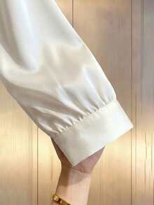 Franclia 新款春夏时尚优雅V领拼接亮片装饰中袖休闲修身女式衬衫 - 米色 - 查看 6