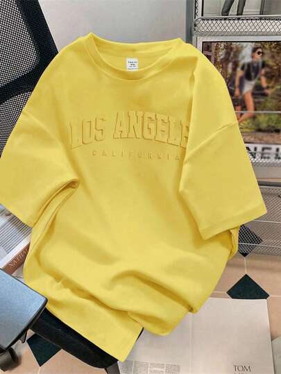 SHEIN EZwear 宽松休闲极简主义英文文字压纹图案圆领短袖T恤，黄色