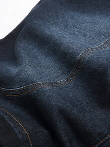 Manfinity EMRG Pantalones cortos vaqueros de ajuste recto con estampado de eslogan, lavado oscuro, estilo callejero juvenil de primavera/verano - Azul lavado oscuro - Ver 5