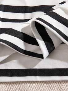 SHEIN Playful Pals Bộ 2 món áo hoodie tay cánh dơi kẻ sọc và quần short kaki cho bé trai sơ sinh/trẻ nhỏ, phong cách đường phố năng động. - Nhiều màu - Xem 9