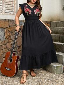 SHEIN LUNE Vestido Longo com Bainha Fluida em Tecido Texturizado Plus Size, Vestido de Verão Traje de Formatura 4 de Julho Branco - Preto - Visão 7