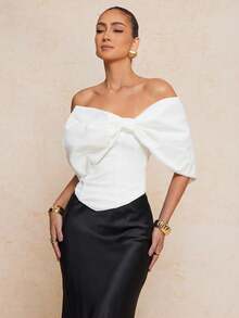 Lumalex Áo croptop nữ màu trắng không dây, ôm eo, thiết kế nơ lớn kiểu cổ điển, phong cách lãng mạn và thanh lịch cho mùa Xuân/Hè, thích hợp cho các bữa tiệc. Áo có phần thân trên mềm mại, phần eo kiểu corset, ôm sát cơ thể và tạo dáng thanh lịch nữ tính. Thích hợp cho mùa Xuân/Hè, phong cách lãng mạn thanh lịch. - trắng - Xem 12