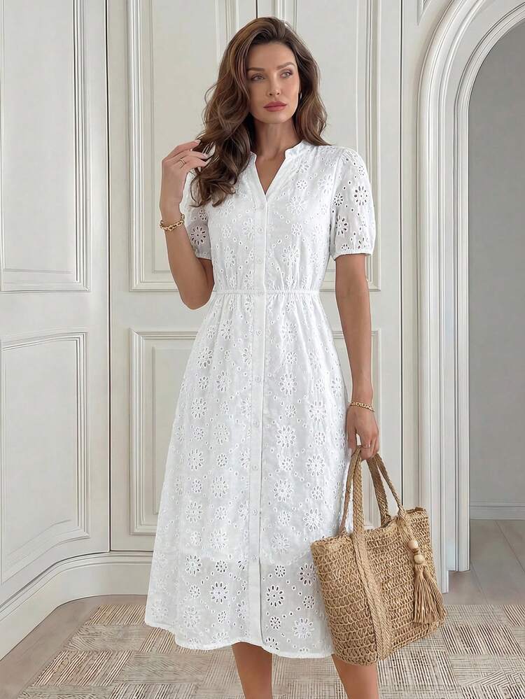 Robe blanche à manches longues et col en V avec dentelle pour femmes