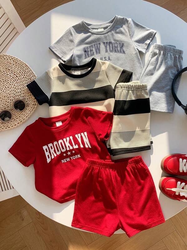SHEIN Set de 6 piezas de camiseta de manga corta y pantalones cortos casuales y lindos para niño pequeño, con rayas en blanco y negro, flores rojas, gris, conjunto de múltiples piezas básicas adecuado para verano y primavera, al aire libre, deportes, juego