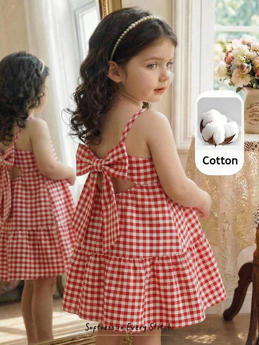 Cozy Pixies Vestido de Suspensório com Laço Xadrez Vermelho Clássico para Bebê Menina, Vestidos Versáteis e Confortáveis para Bebê Menina no Verão, Vestido de Laço de Cereja para Bebê Menina, Vestido Fofo para Bebê Menina, Vestido Xadrez de Algodão para Bebê Menina, Vestido de Verão para Bebê Menina - Vermelho - Visão 1