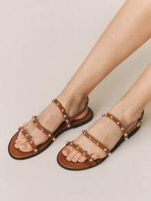 Styleloop Sandalias planas para mujer, sandalias romanas con remaches, sandalias bohemias sexys con tiras trenzadas en forma de cruz, zapatos de viaje esenciales para primavera y verano, playa, vacaciones - Marrón - Ver 4