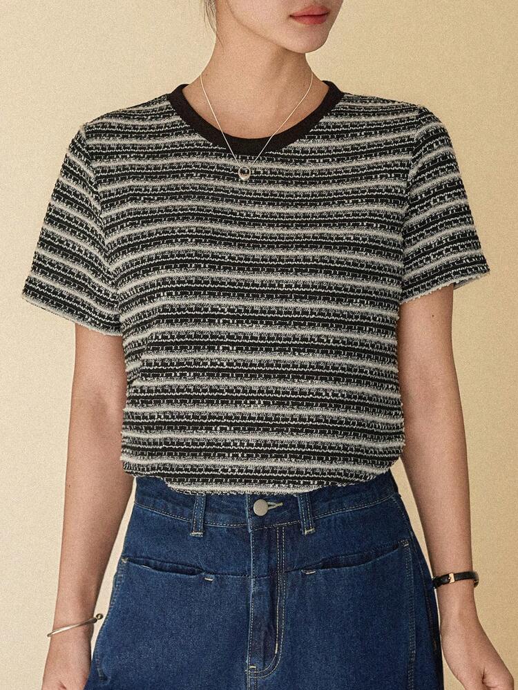 Women's Summer Round Neck Colorblock Patchwork Round Neck Short Sleeve Textured Striped Casual Pullover Elegant T-Shirt