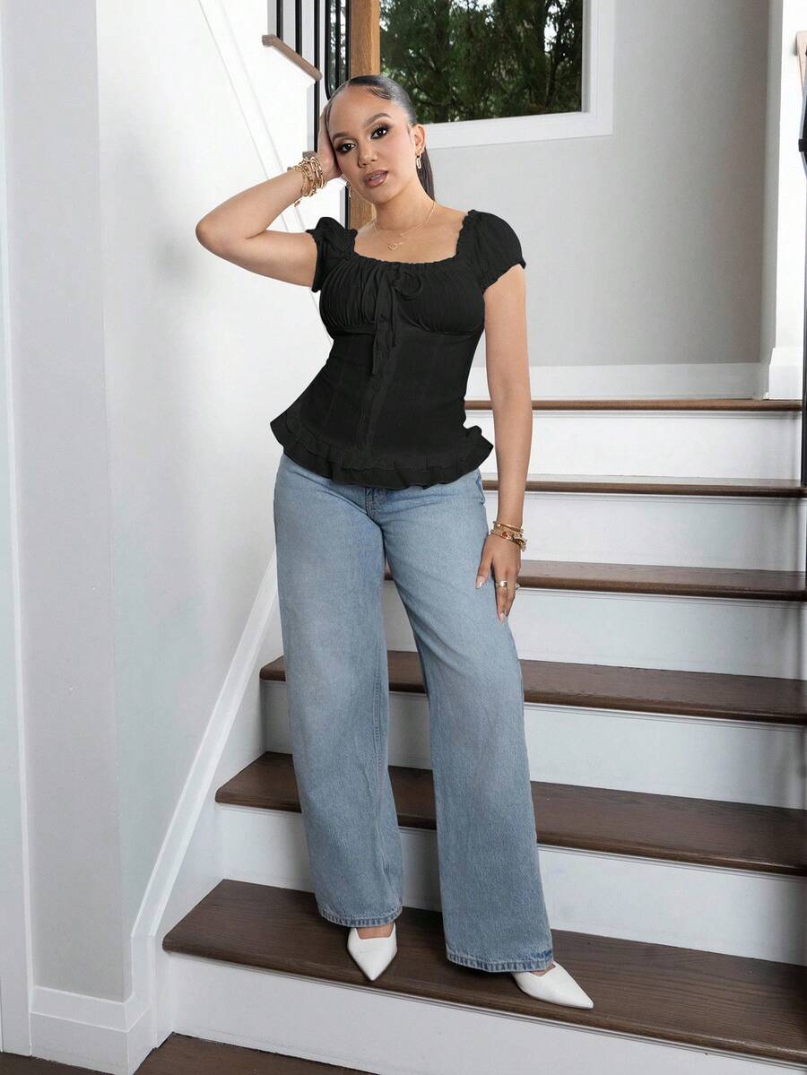 Melissa Matos 女式夏季纯色荷叶边下摆系带腰短袖衬衫 - 黑色 - 查看 1