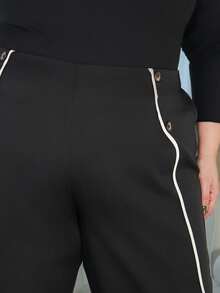 Pretty and Ole Pantalones rectos de talla grande para mujer con ribete de contraste - Negro - Ver 3